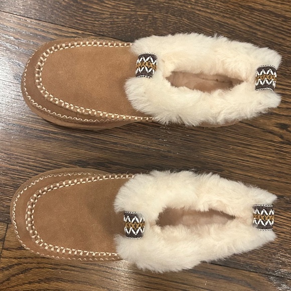 UGG ULTRA MINI ALPINE BOOTS (BRAND NEW) - Picture 3 of 11